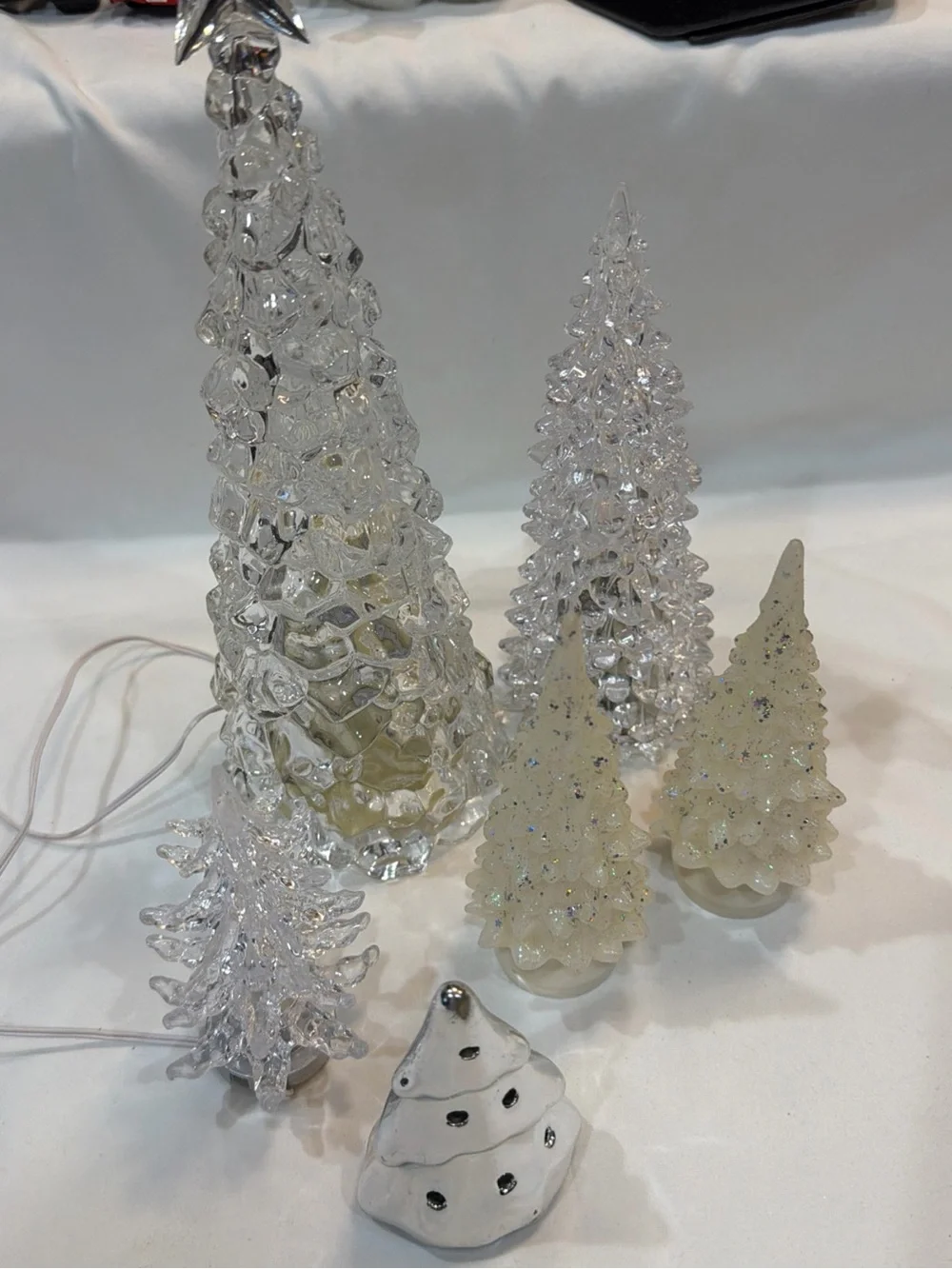 Festive Acrylic & Resin White Holiday Tree Set - Decorative Accent Collection 6